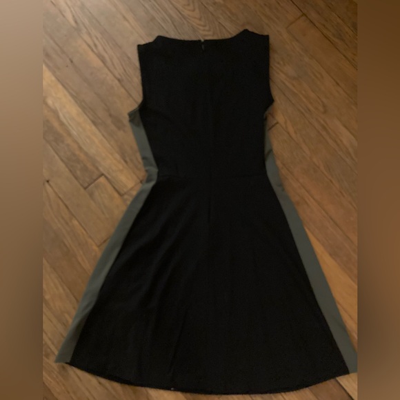 Cynthia Rowley sleeveless sheath dress black with dark grey on sides. - Picture 1 of 3